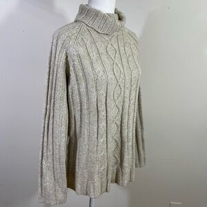 Motherhood Maternity sz lg sweater oatmeal color cable stitching